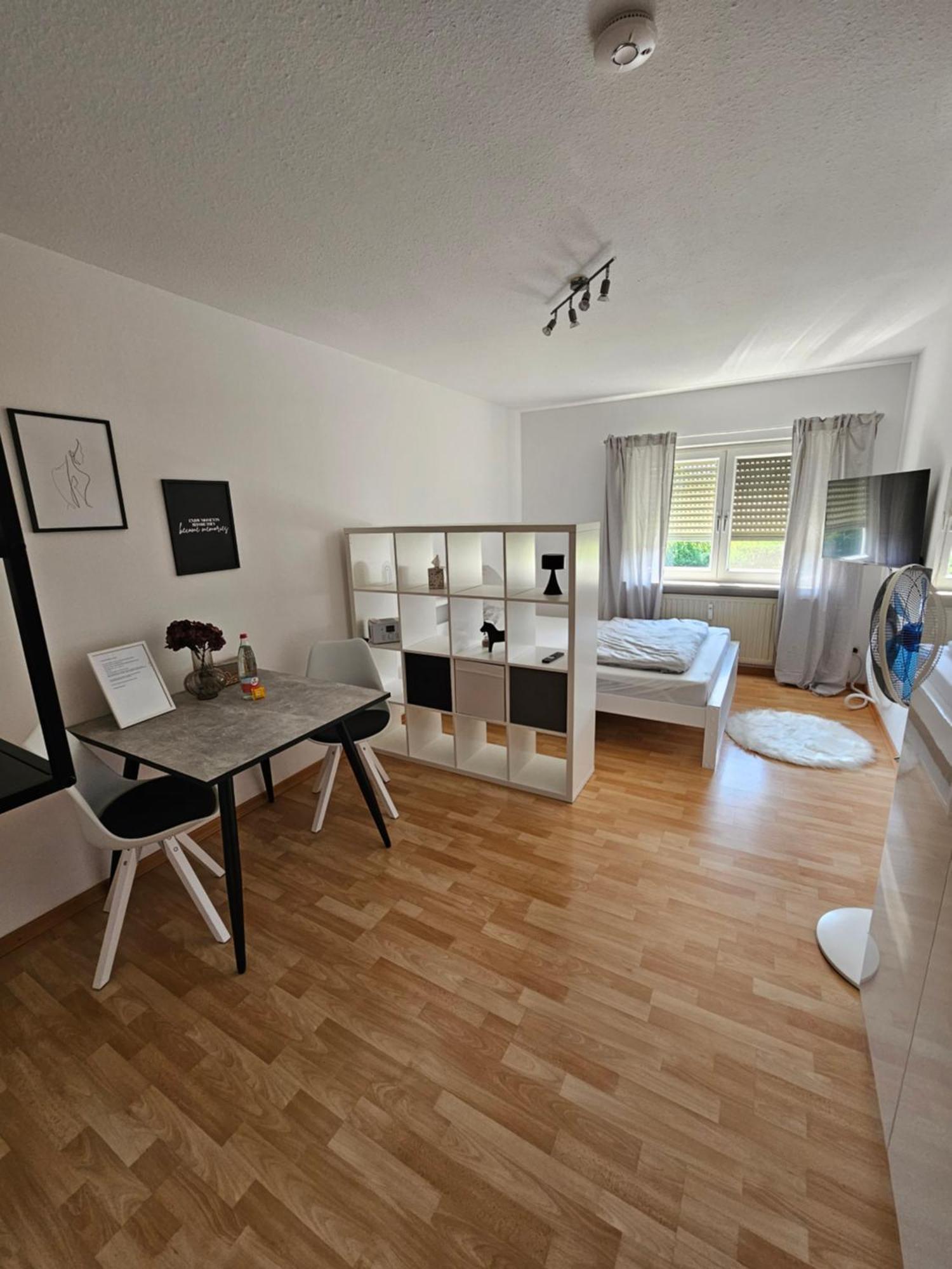 Charmante 1 Zimmerwohnung Mit Stellplatz Вюрцбург Экстерьер фото