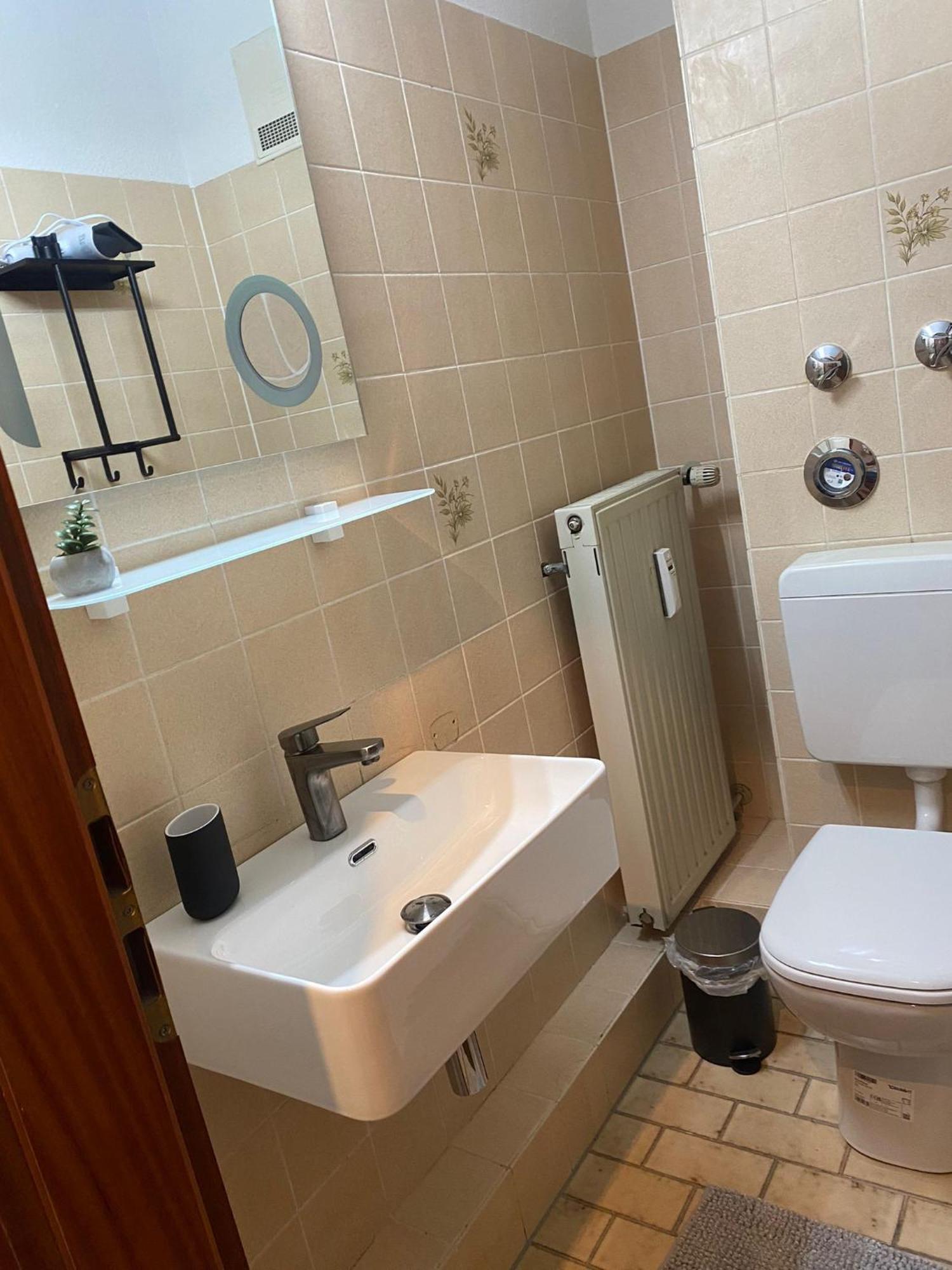 Charmante 1 Zimmerwohnung Mit Stellplatz Вюрцбург Экстерьер фото